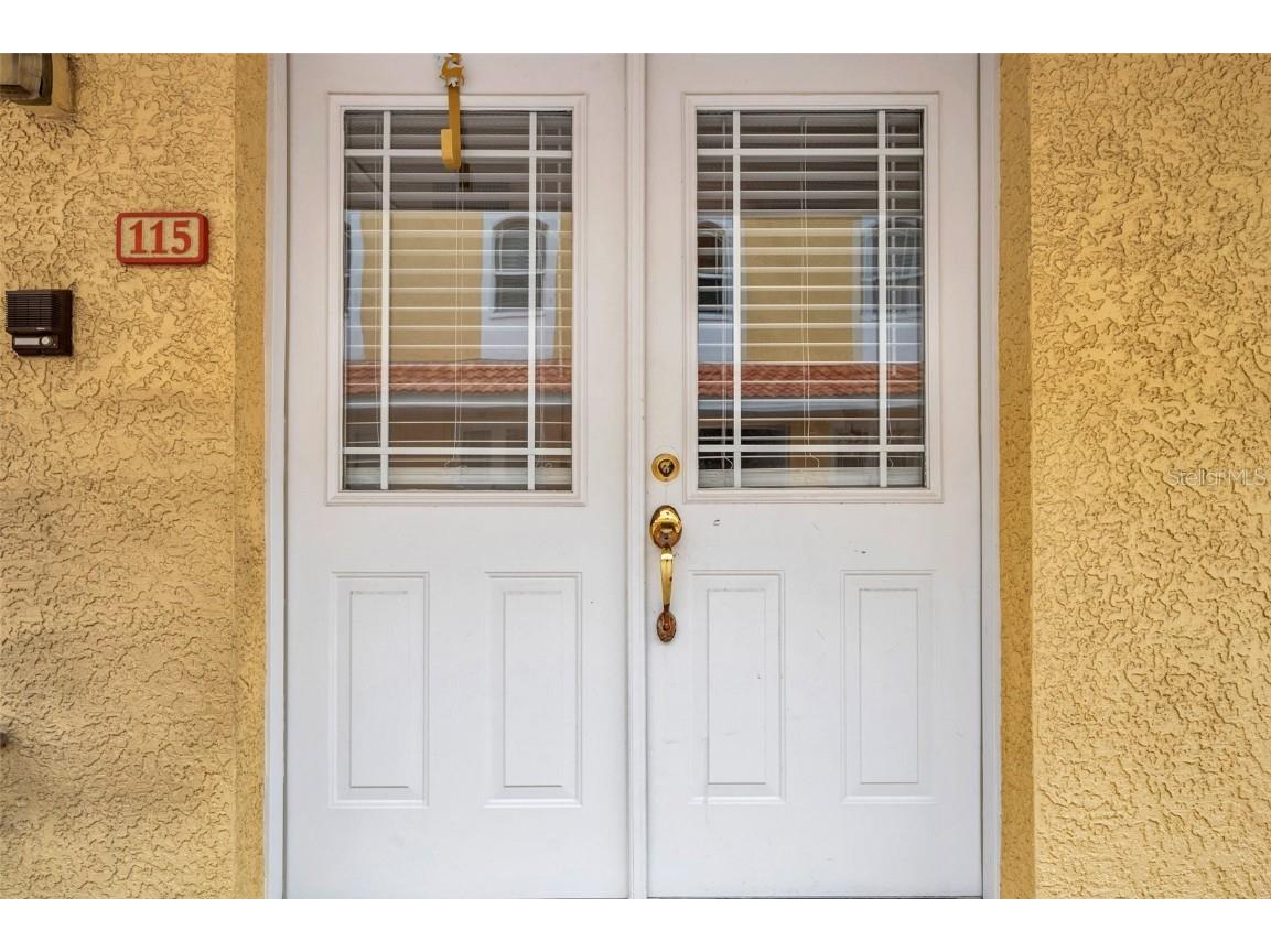 11555 Gulf Blvd Boulevard #115 Treasure Island FL 33706 TB8351061 image2