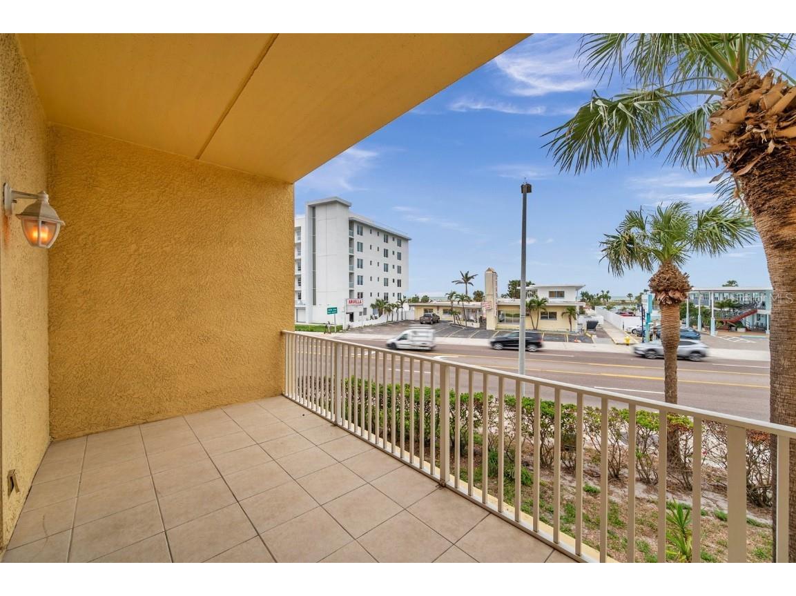 11555 Gulf Blvd Boulevard #115 Treasure Island FL 33706 TB8351061 image41