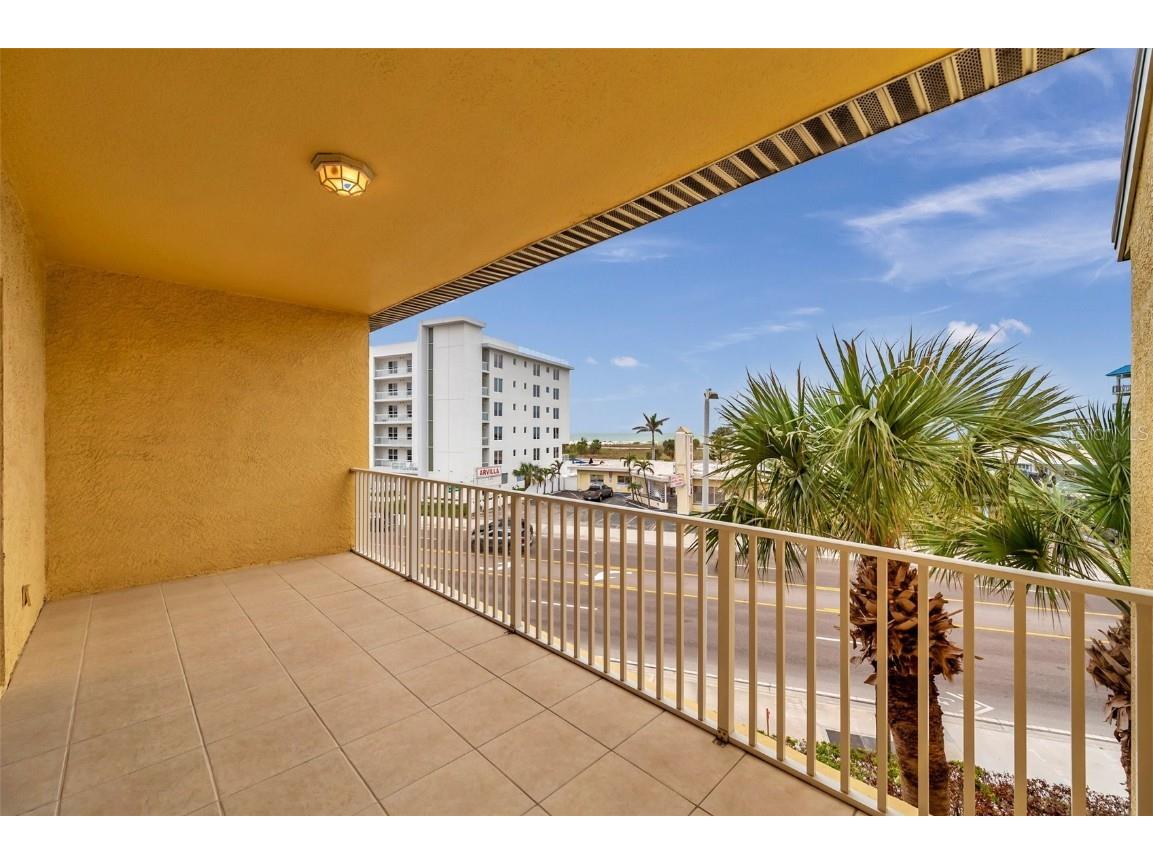 11555 Gulf Blvd Boulevard #115 Treasure Island FL 33706 TB8351061 image44