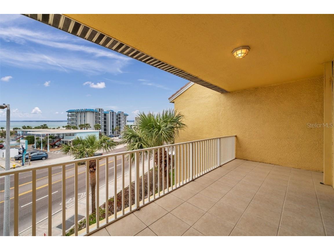 11555 Gulf Blvd Boulevard #115 Treasure Island FL 33706 TB8351061 image45