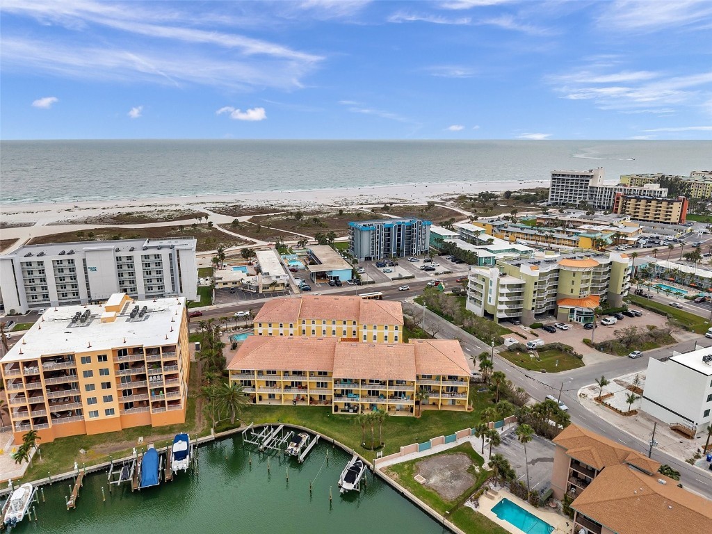 11555 Gulf Blvd Boulevard #115 Treasure Island FL 33706 TB8351061 image48