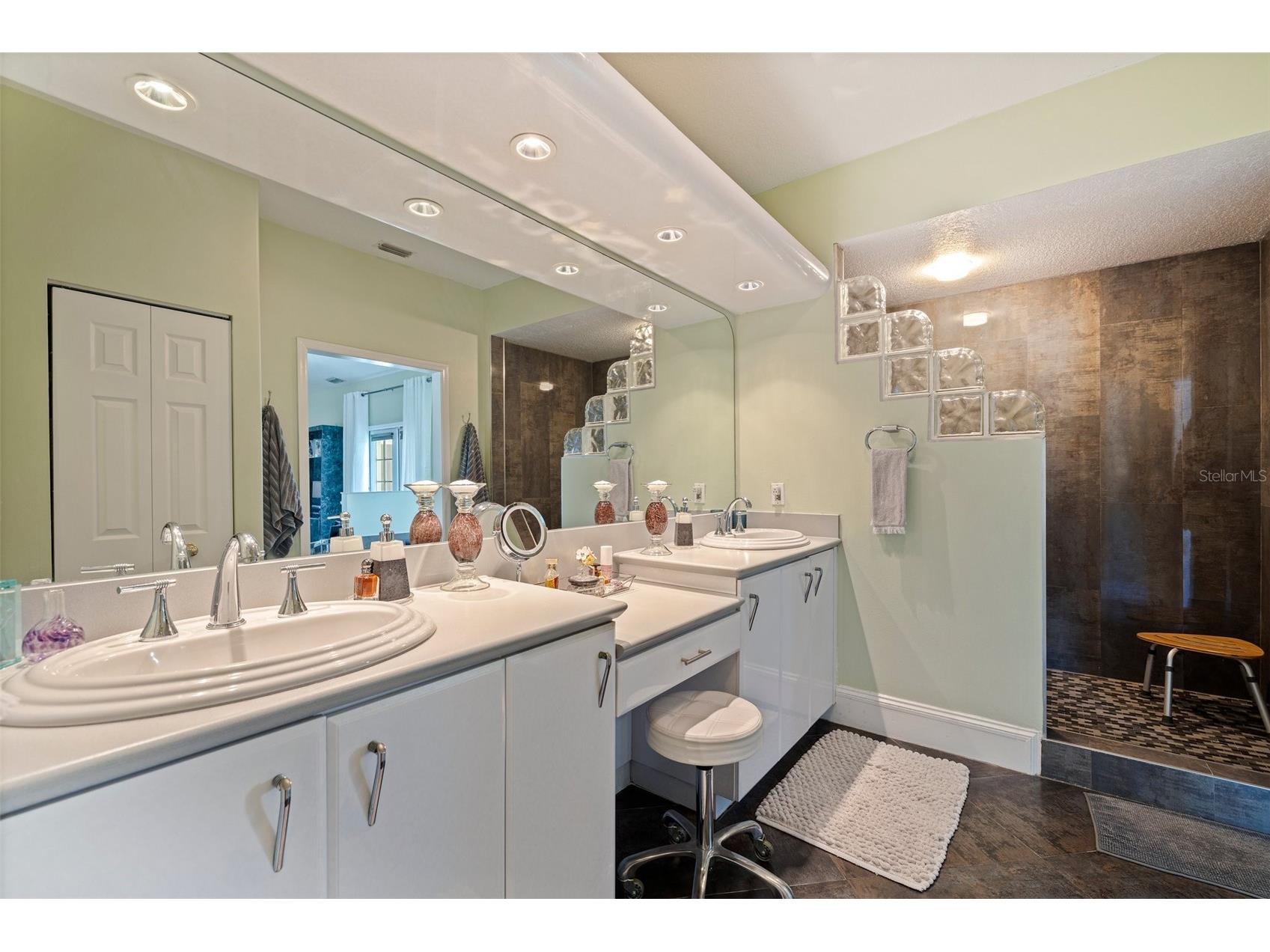 1156 2nd Avenue S Tierra Verde FL 33715 TB8503913 image28