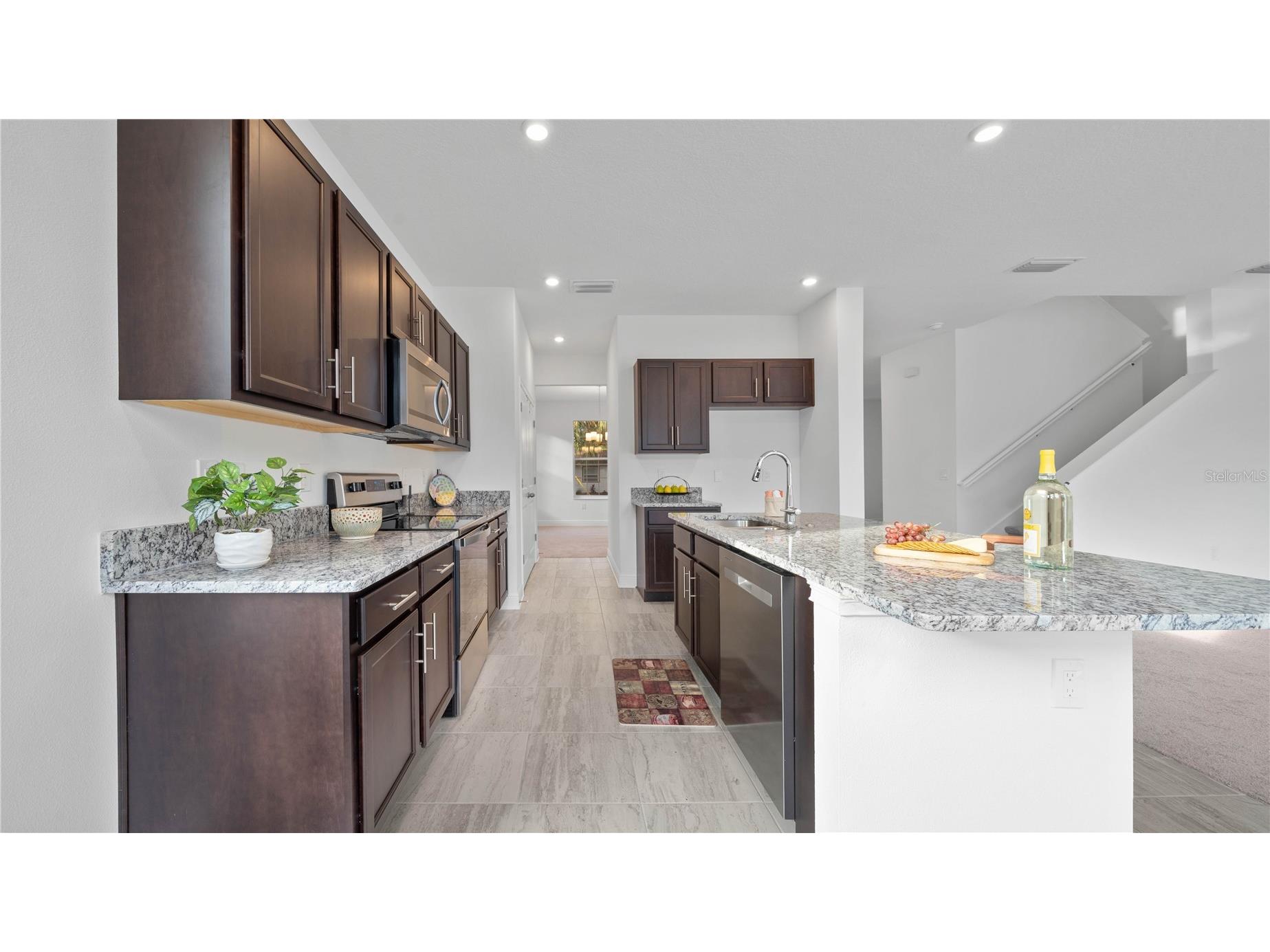 1156 37th Avenue N Saint Petersburg FL 33713 TB8516454 image14