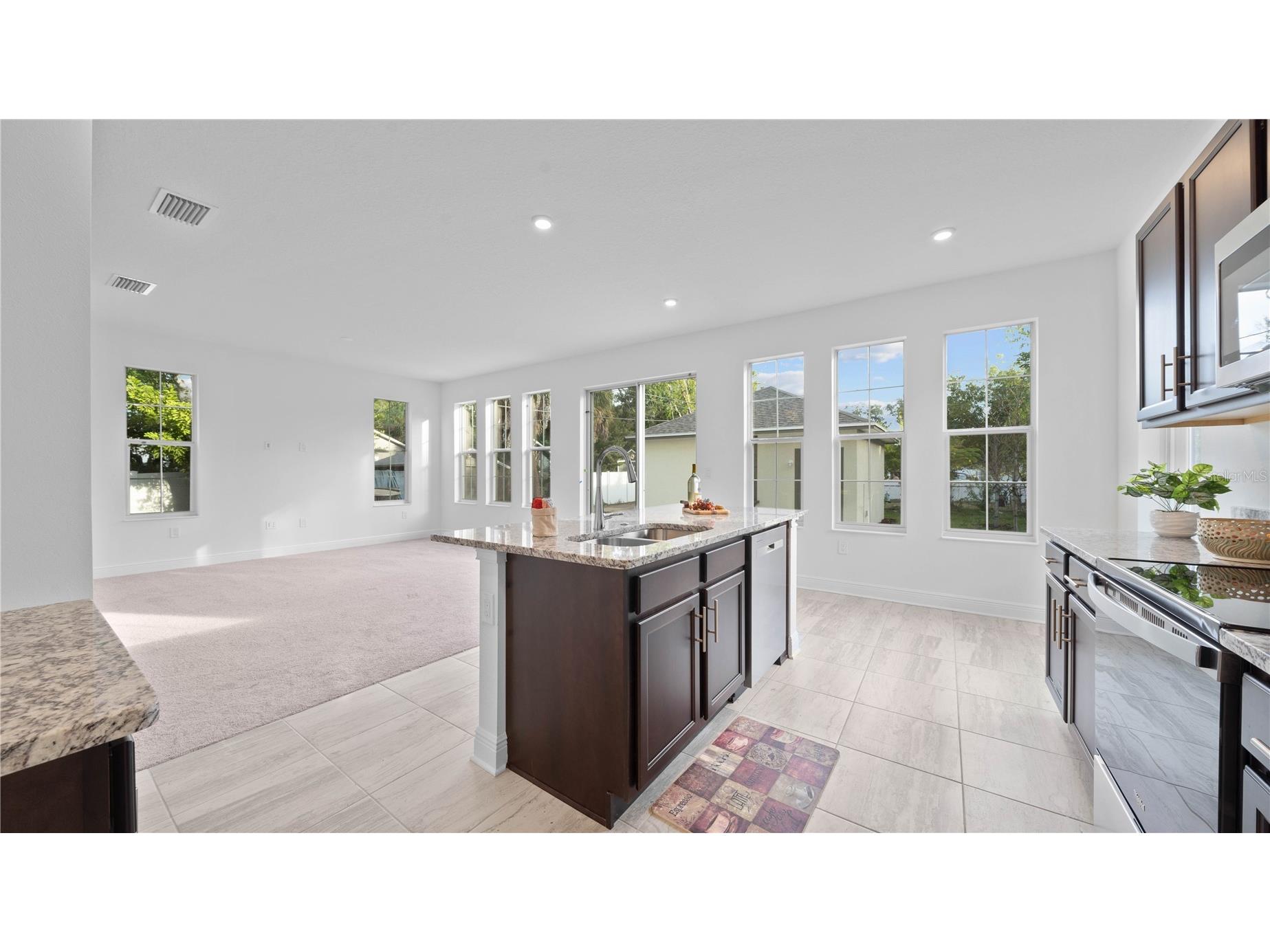 1156 37th Avenue N Saint Petersburg FL 33713 TB8516454 image17