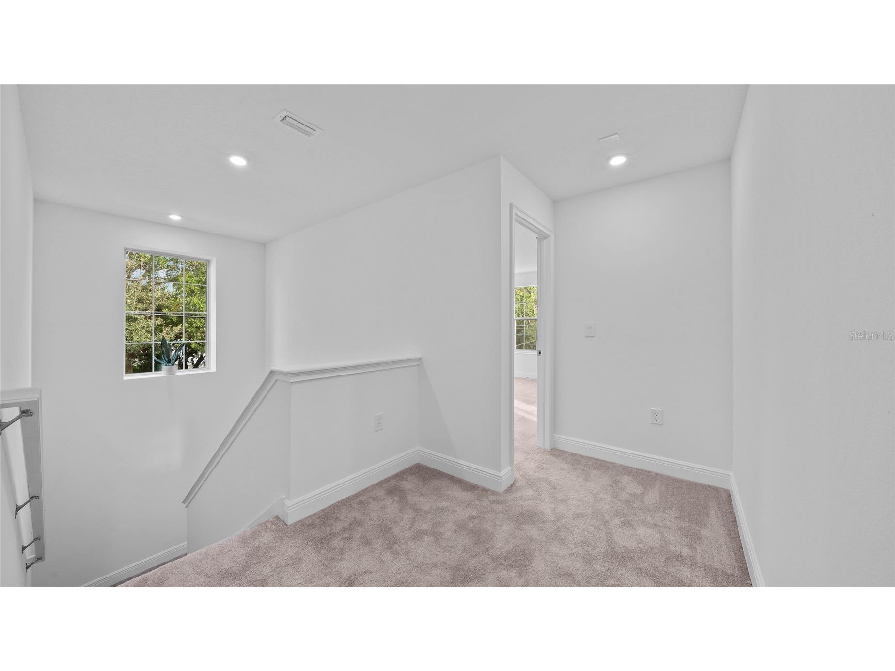 1156 37th Avenue N Saint Petersburg FL 33713 TB8516454 image20