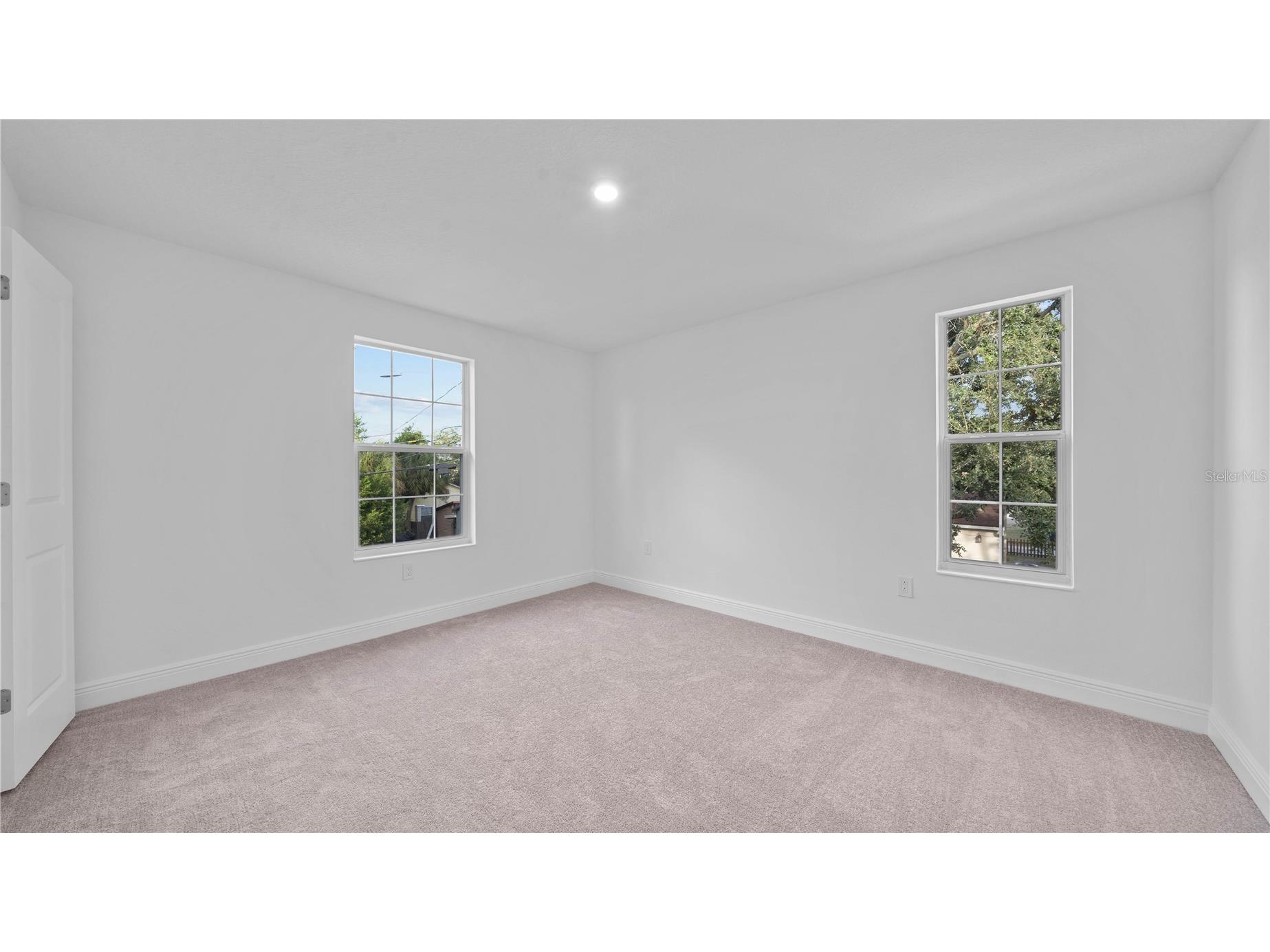 1156 37th Avenue N Saint Petersburg FL 33713 TB8516454 image24