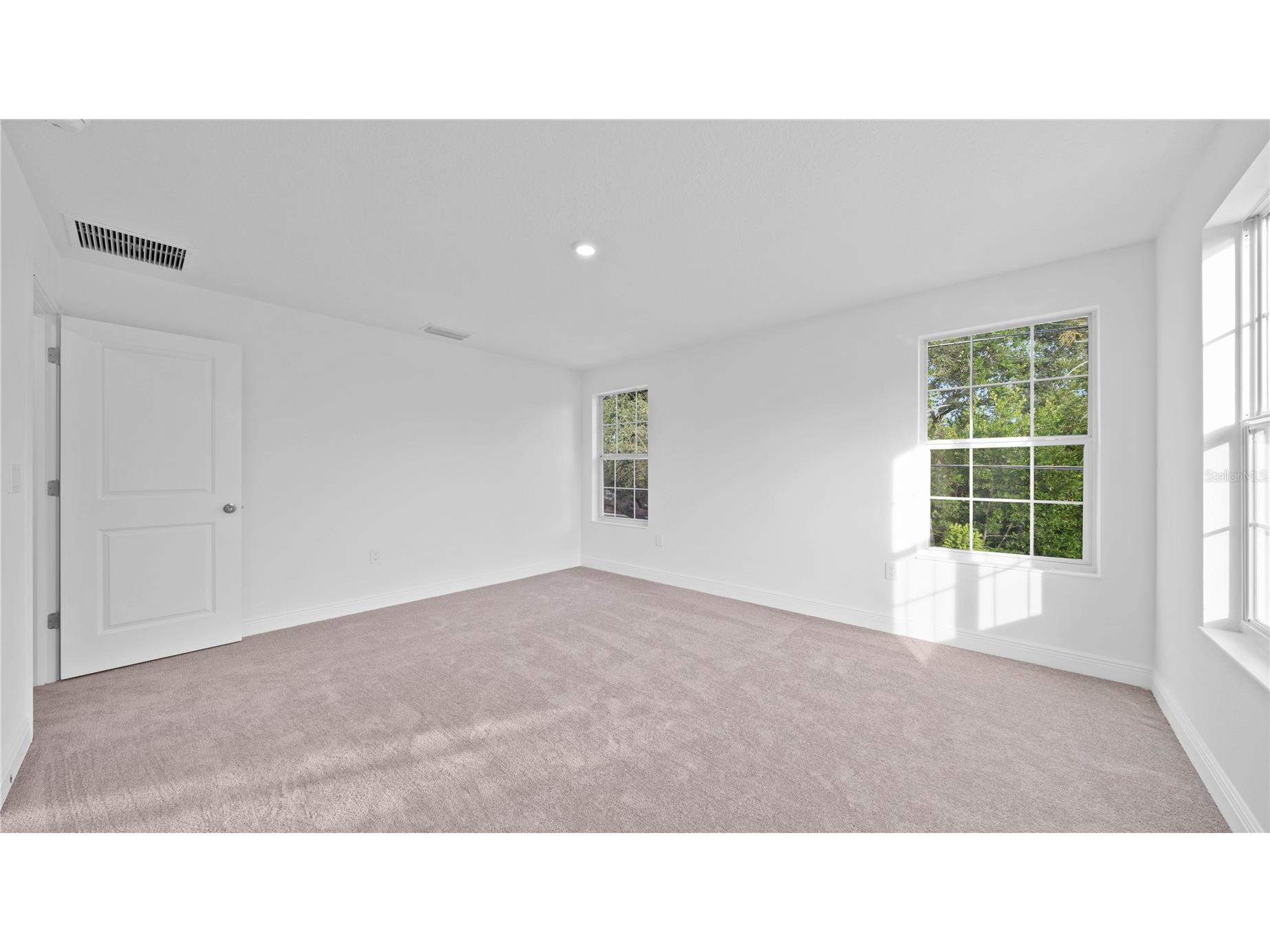 1156 37th Avenue N Saint Petersburg FL 33713 TB8516454 image30