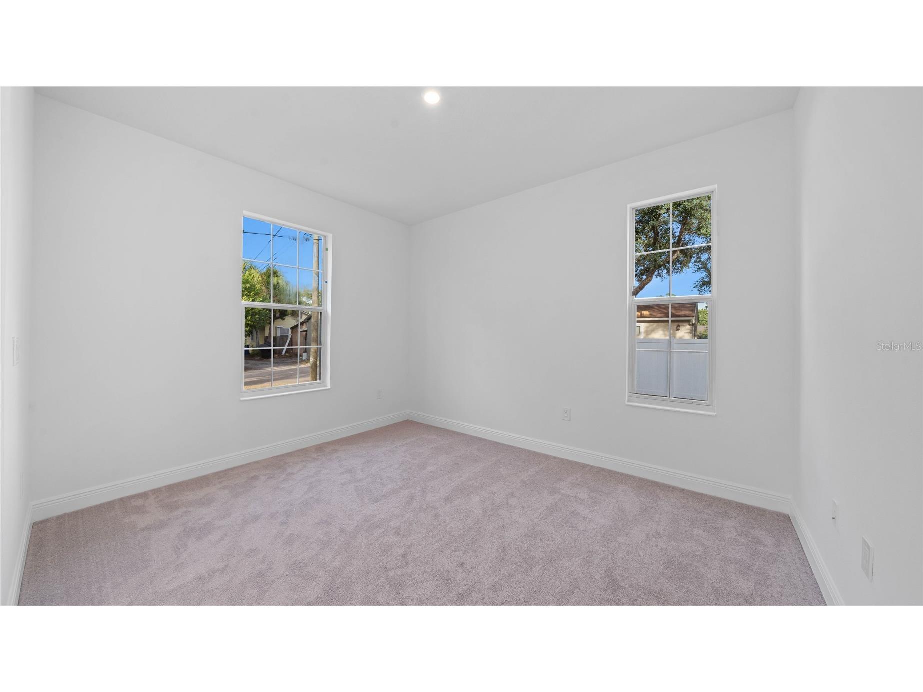 1156 37th Avenue N Saint Petersburg FL 33713 TB8516454 image4