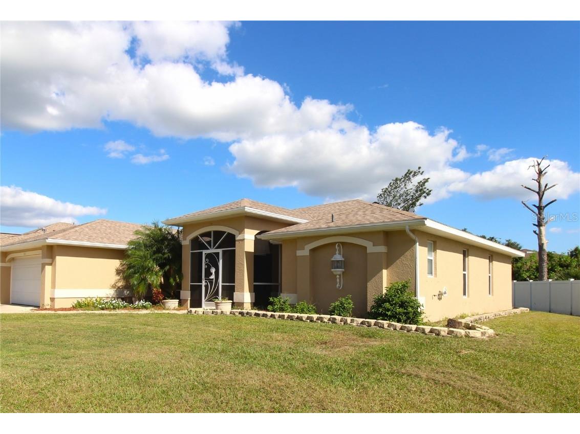 1156 Banter Circle #1156 North Port FL 34288 A4587889 image1