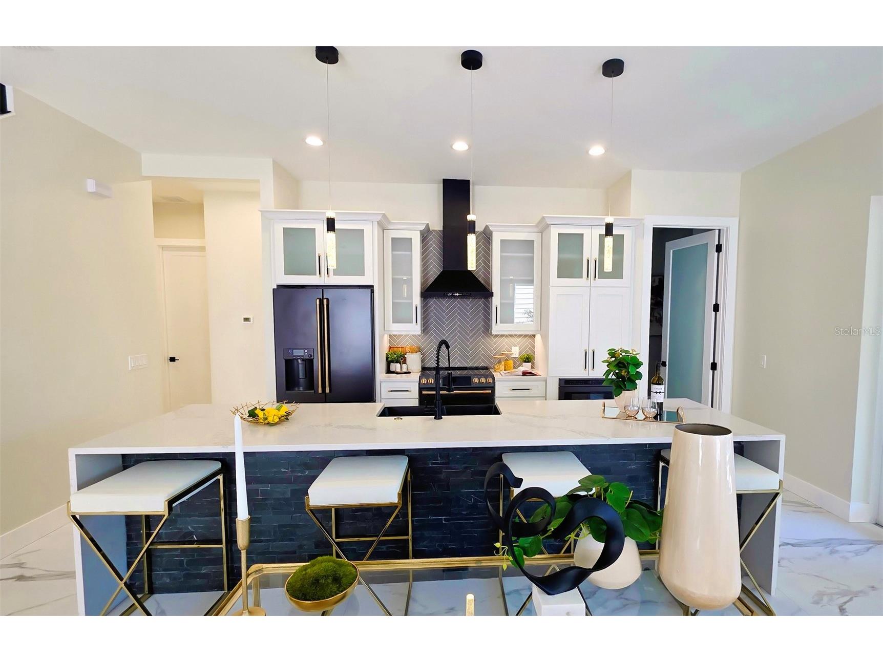 1156 Cocoanut Avenue Sarasota FL 34236 - SARASOTA BAY A4680261 image11