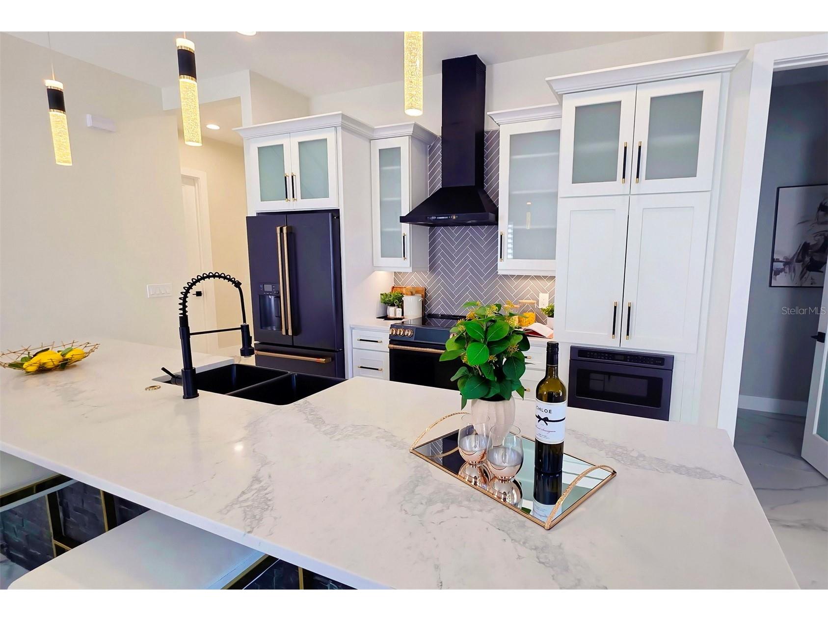 1156 Cocoanut Avenue Sarasota FL 34236 - SARASOTA BAY A4680261 image13