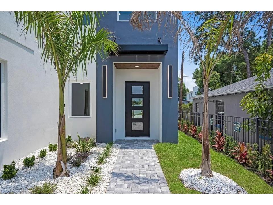 1156 Cocoanut Avenue Sarasota FL 34236 - SARASOTA BAY A4680261 image2
