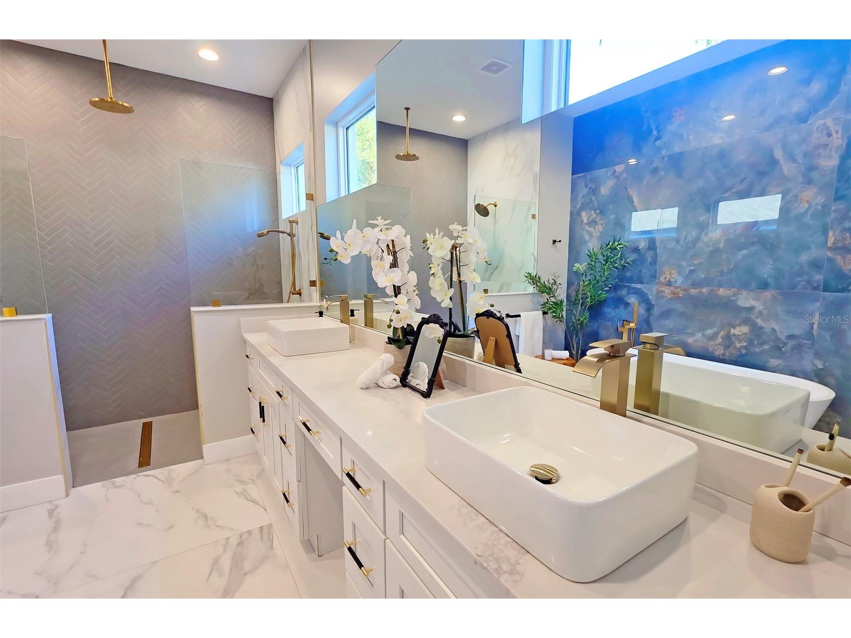 1156 Cocoanut Avenue Sarasota FL 34236 - SARASOTA BAY A4680261 image32