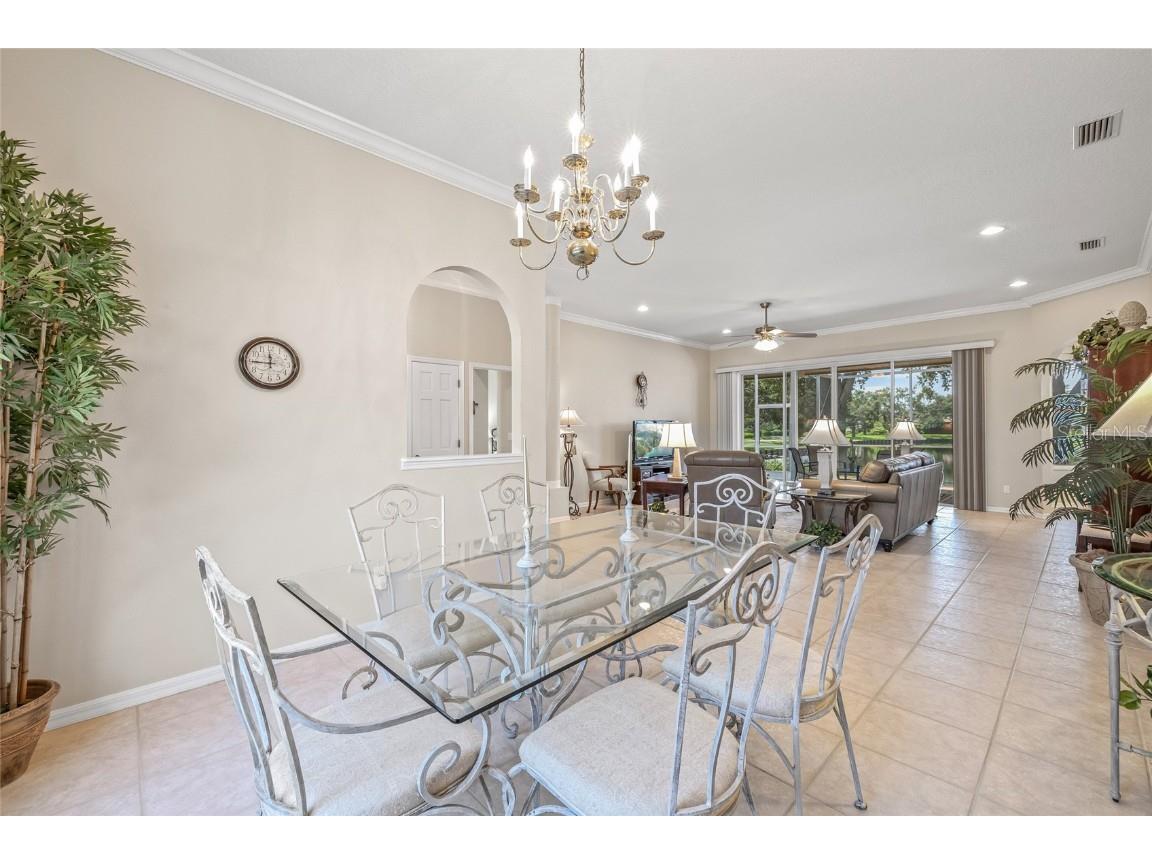 1156 Darlington Oak Drive NE Saint Petersburg FL 33703 TB8422604 image12