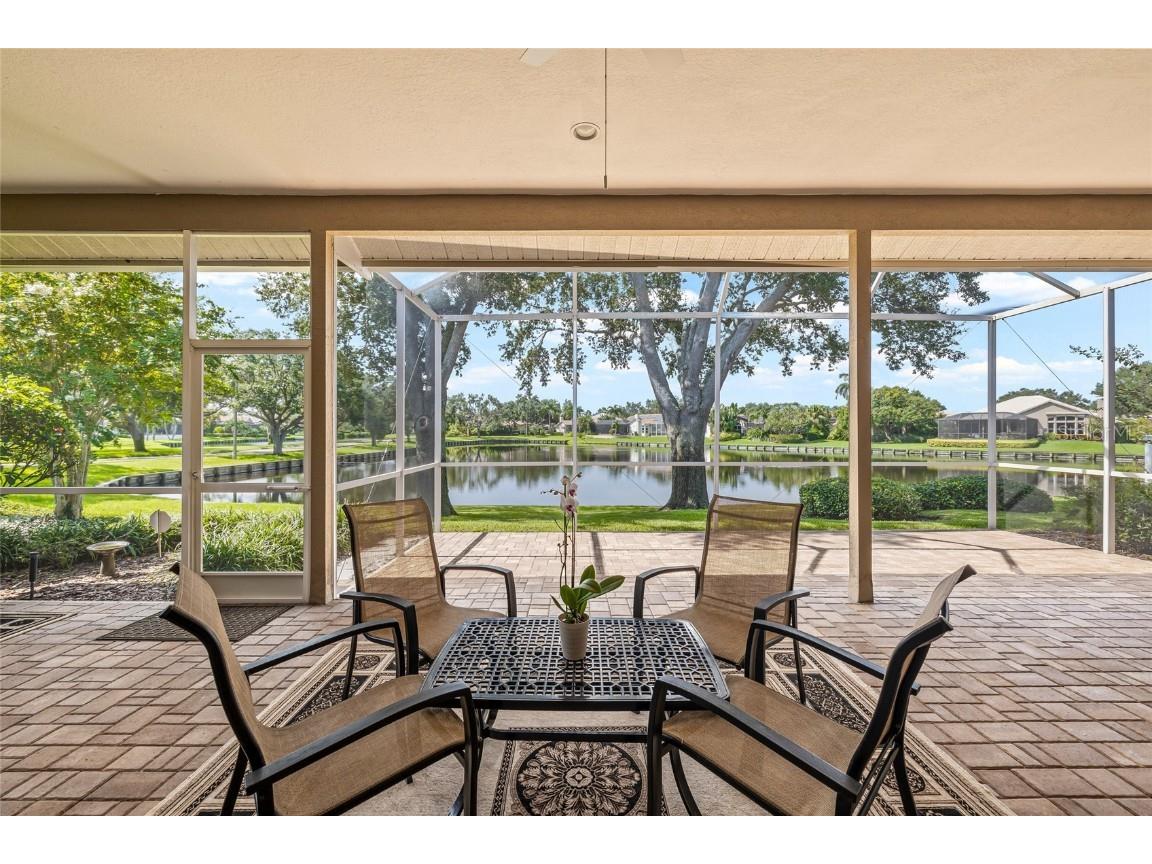 1156 Darlington Oak Drive NE Saint Petersburg FL 33703 TB8422604 image14