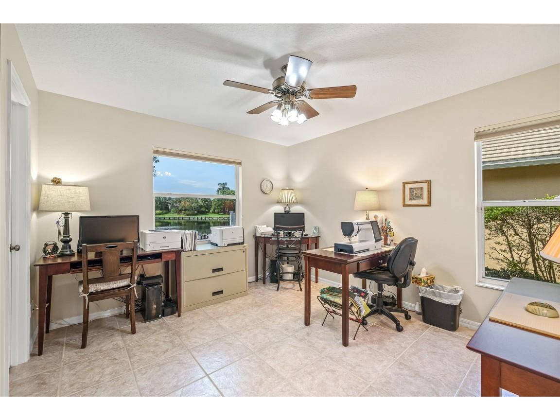 1156 Darlington Oak Drive NE Saint Petersburg FL 33703 TB8422604 image22