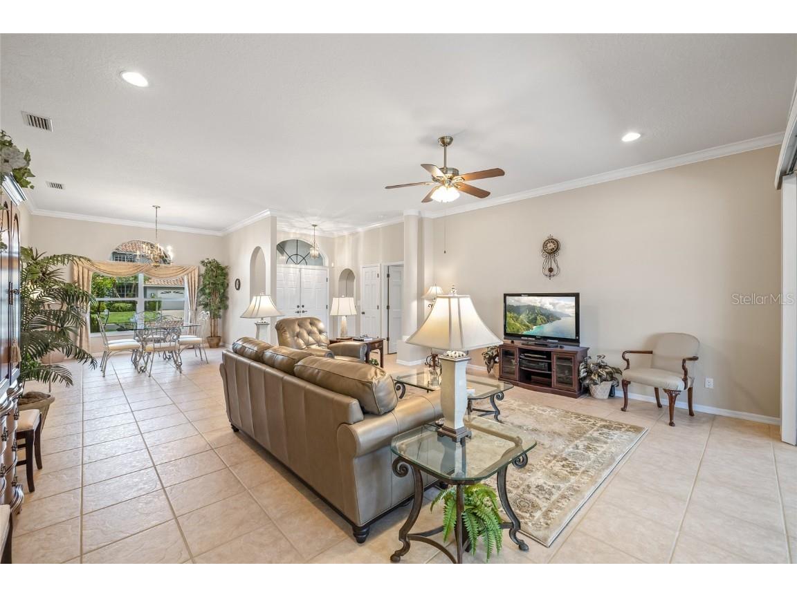 1156 Darlington Oak Drive NE Saint Petersburg FL 33703 TB8422604 image30