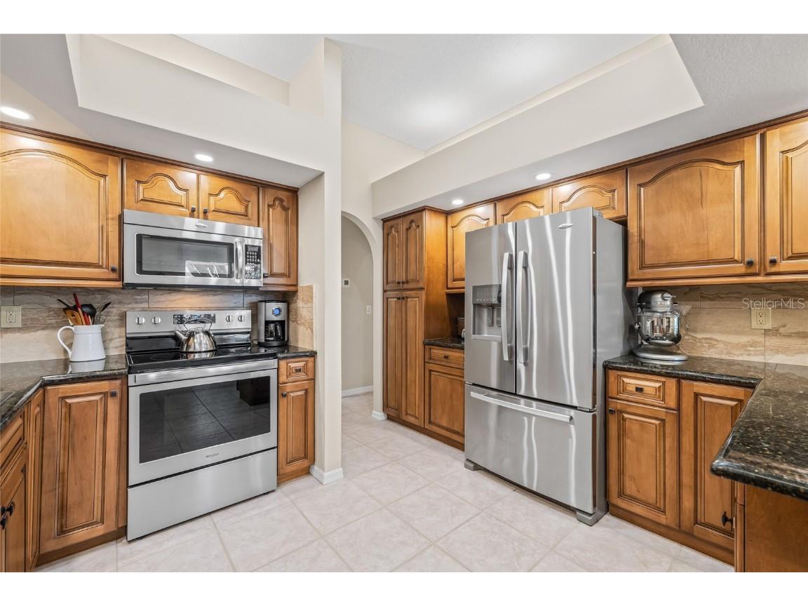 1156 Darlington Oak Drive NE Saint Petersburg FL 33703 TB8422604 image36