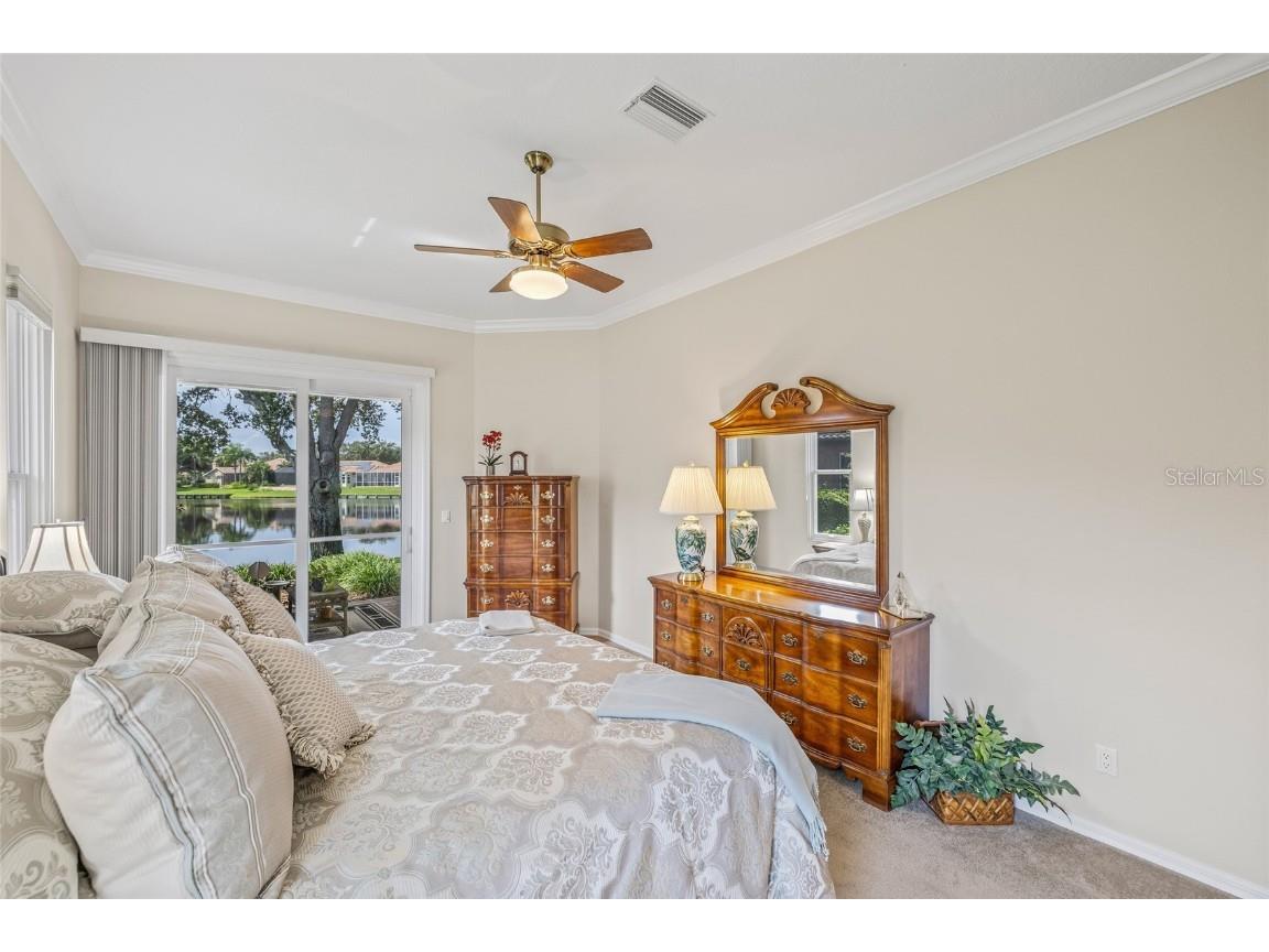 1156 Darlington Oak Drive NE Saint Petersburg FL 33703 TB8422604 image42