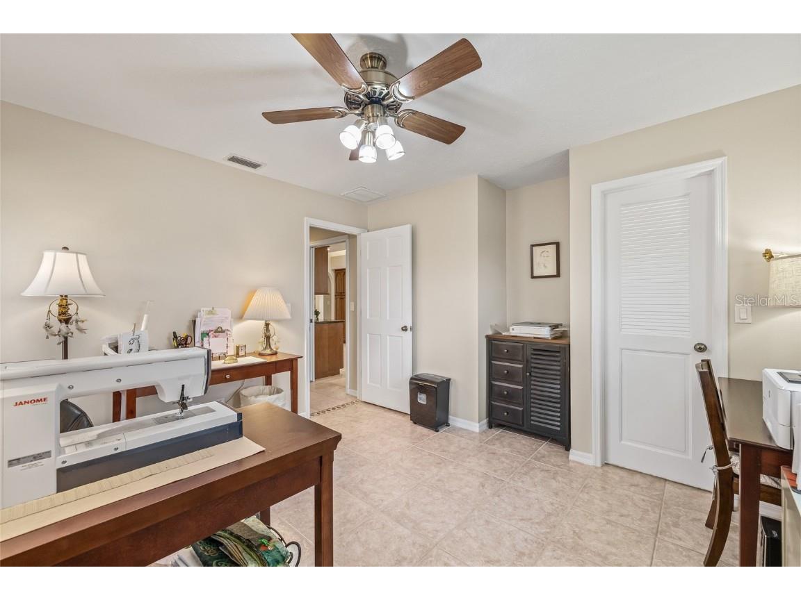 1156 Darlington Oak Drive NE Saint Petersburg FL 33703 TB8422604 image46