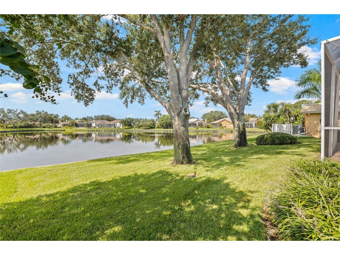 1156 Darlington Oak Drive NE Saint Petersburg FL 33703 TB8422604 image51