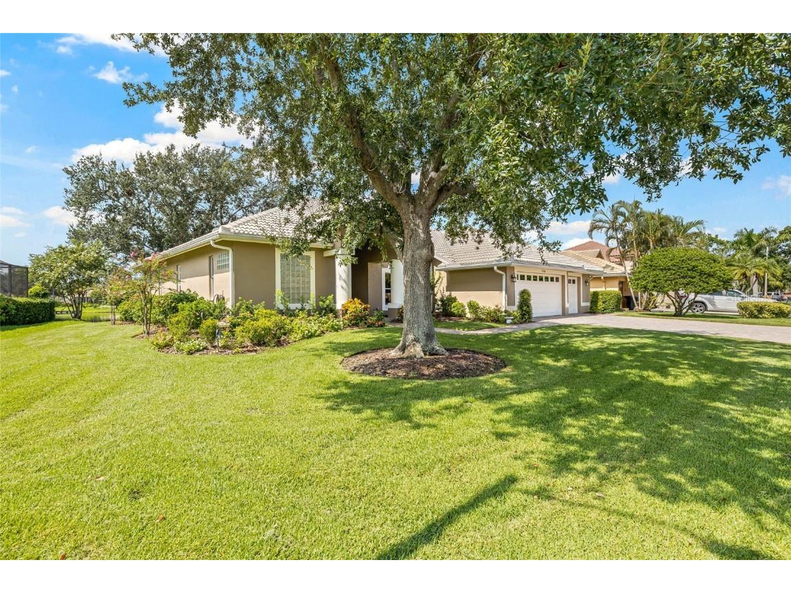 1156 Darlington Oak Drive NE Saint Petersburg FL 33703 TB8422604 image58