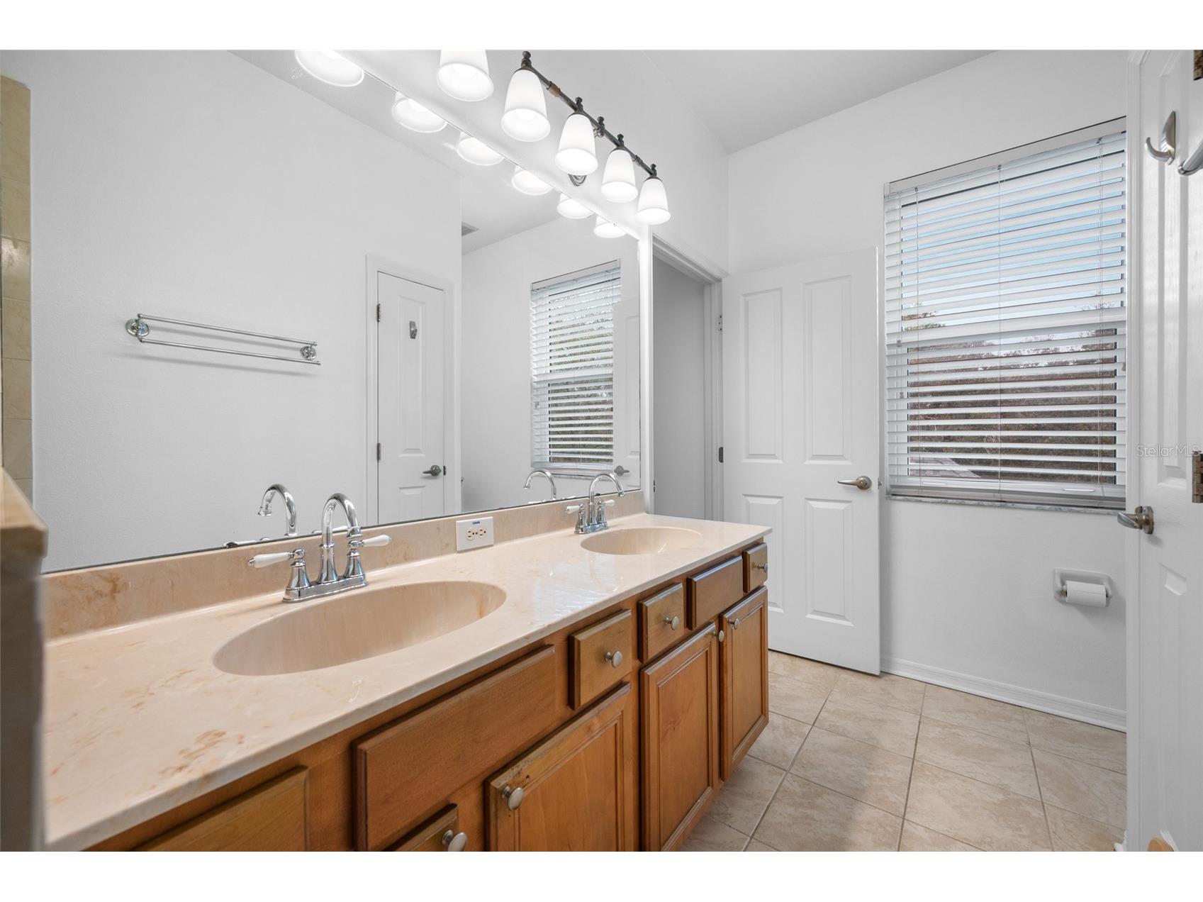 11560 Fountainhead Drive Tampa FL 33626 TB8482586 image46