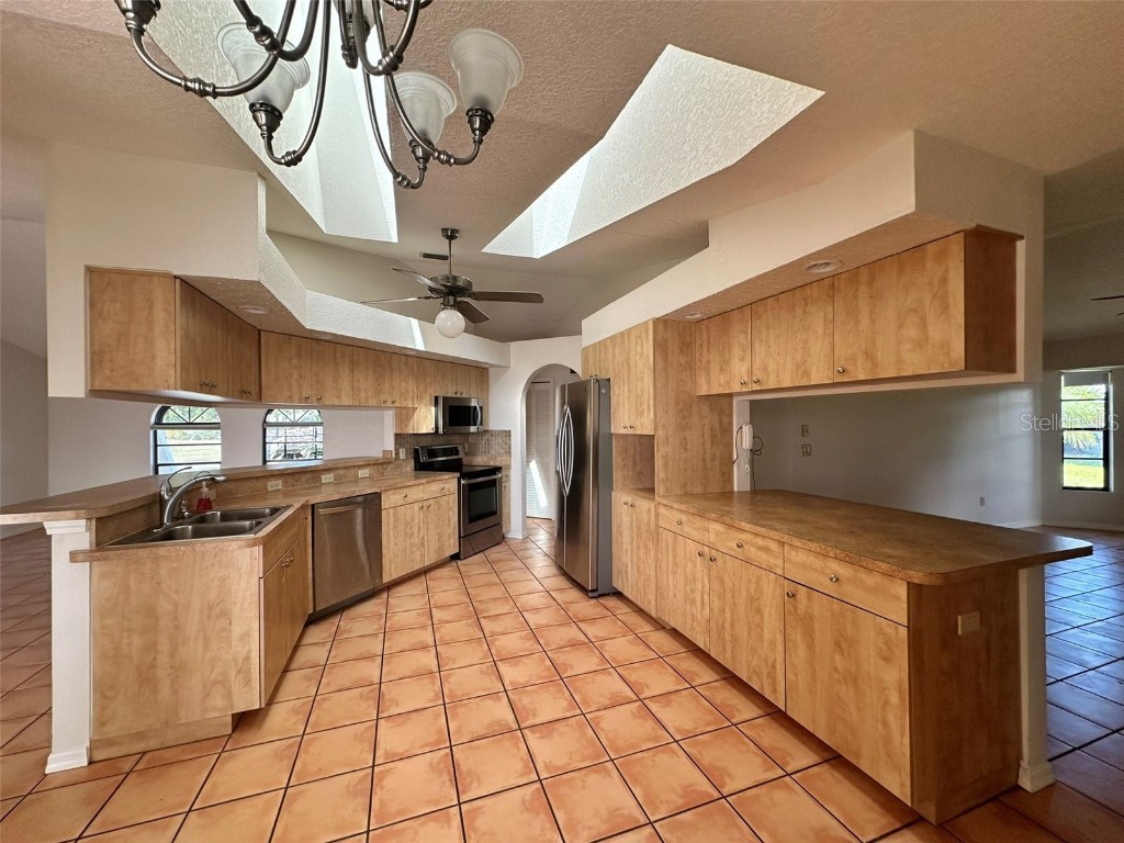 11567 SW Ben Drive Lake Suzy FL 34269 C7512311 image5