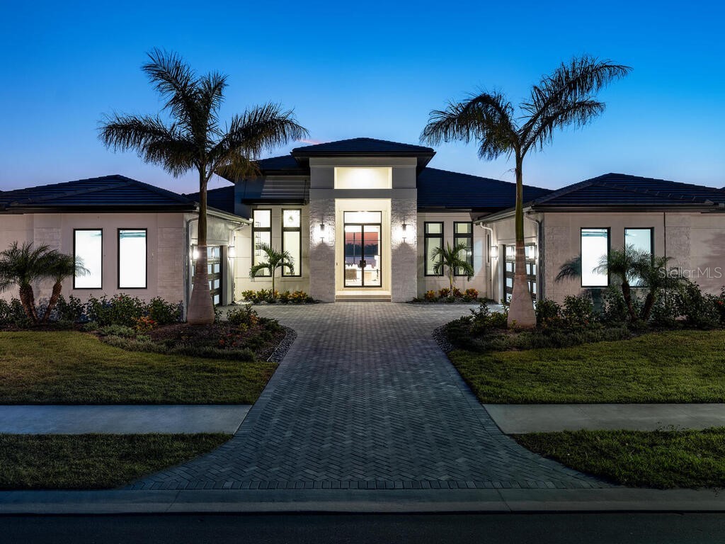 1158 Blue Shell Loop Sarasota FL 34240 A4616315 image1