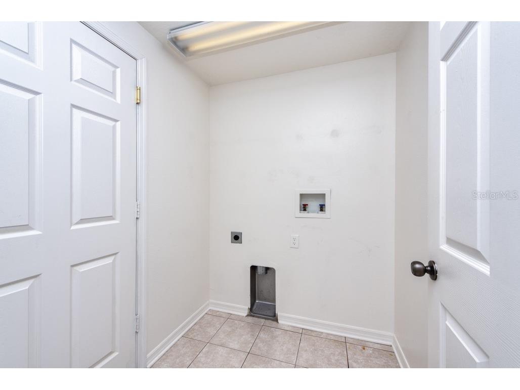 1158 Emerald Hill Way Valrico FL 33594 TB8466888 image24