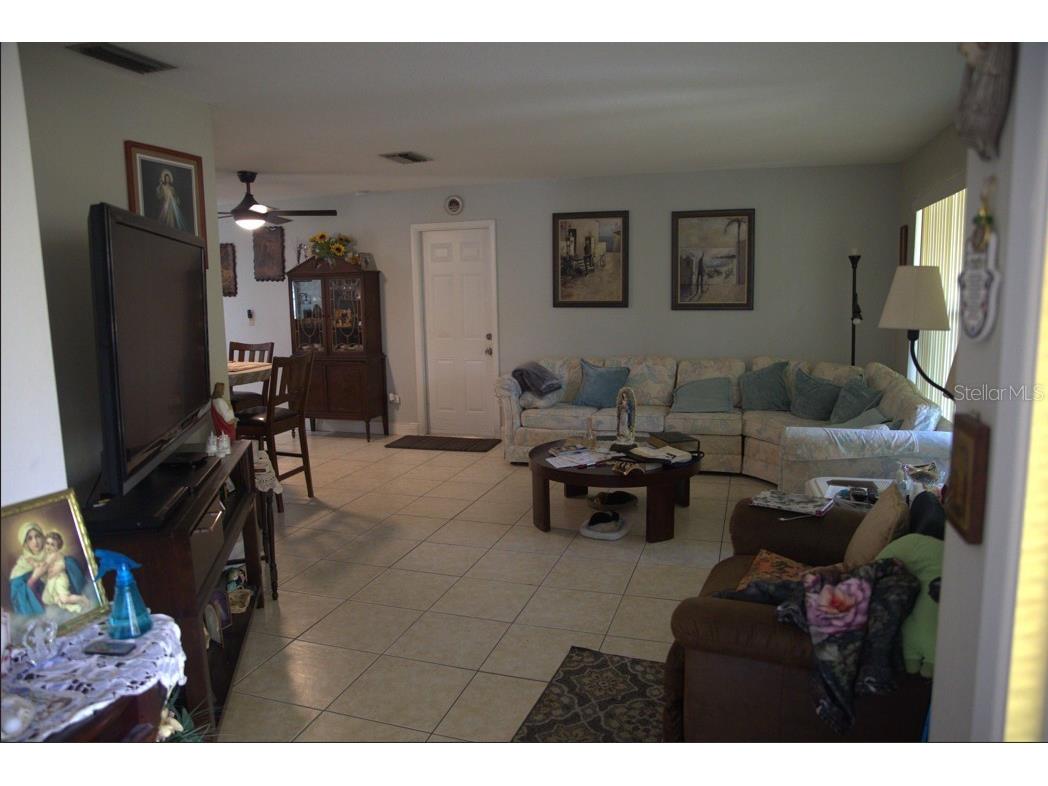 1158 Overcash Drive Dunedin FL 34698 TB8491799 image3