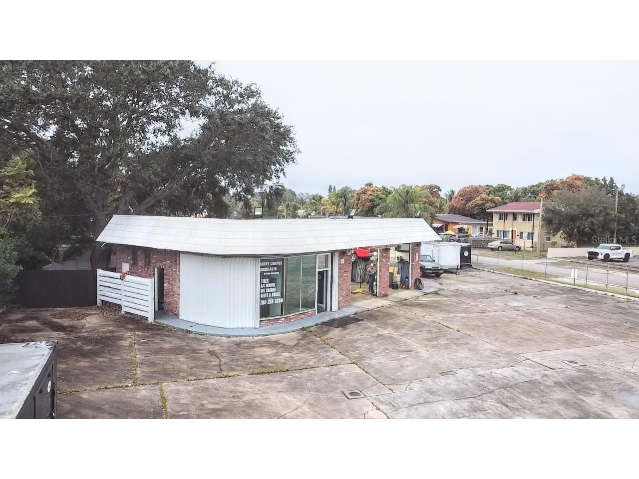 11580 NE 2nd Avenue Miami FL 33161 O6282349 image8