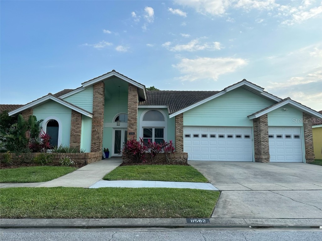 11582 Shelly Circle Seminole FL 33772 T3445566 image1