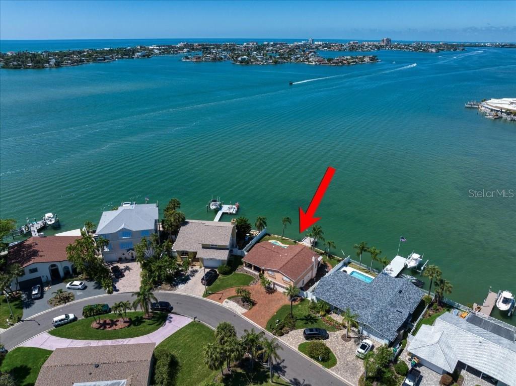 11585 48th Avenue N Saint Petersburg FL 33708 U8155941 image1
