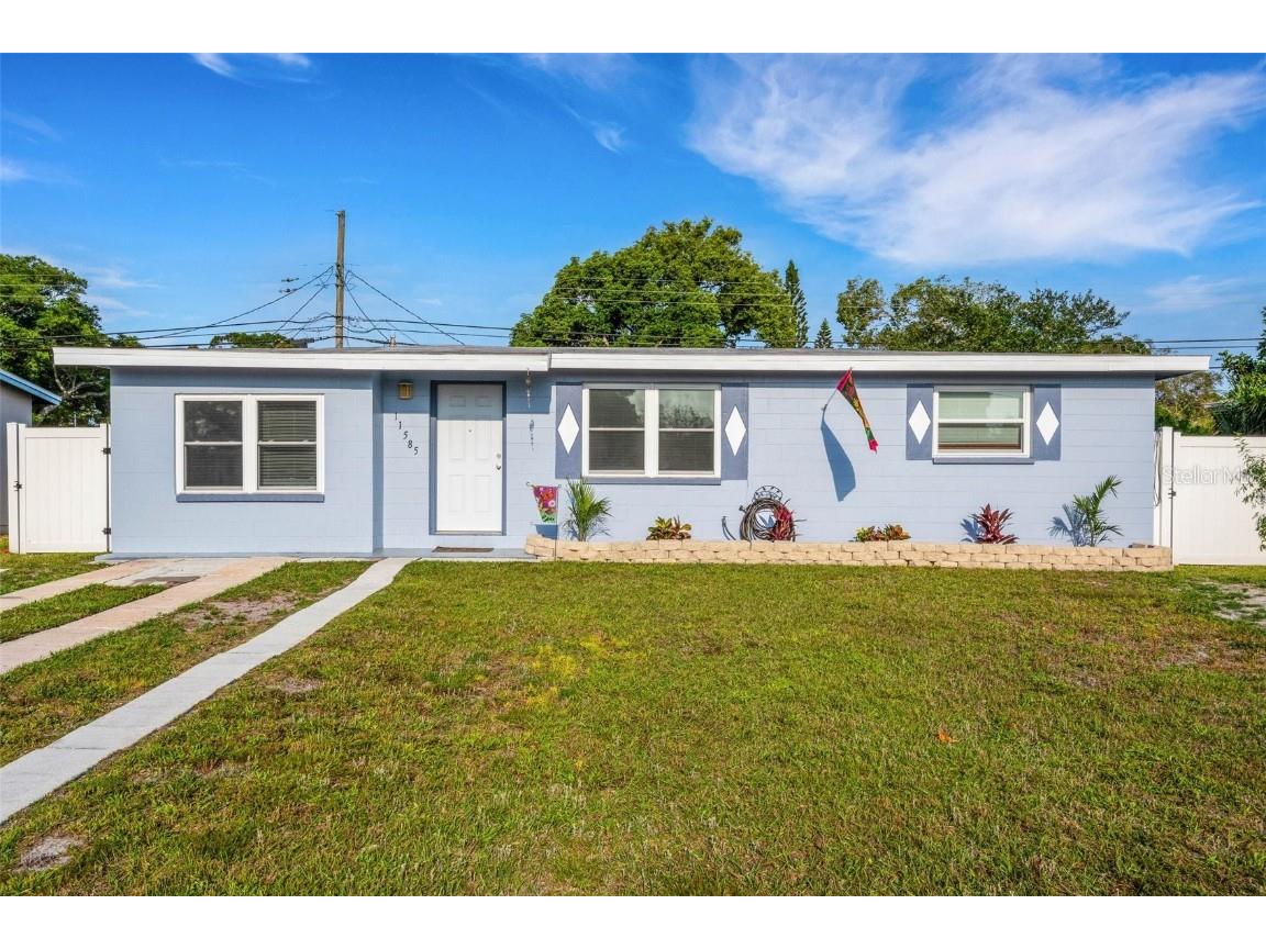 11585 Leisure Lane E Largo FL 33773 U8237873 image1