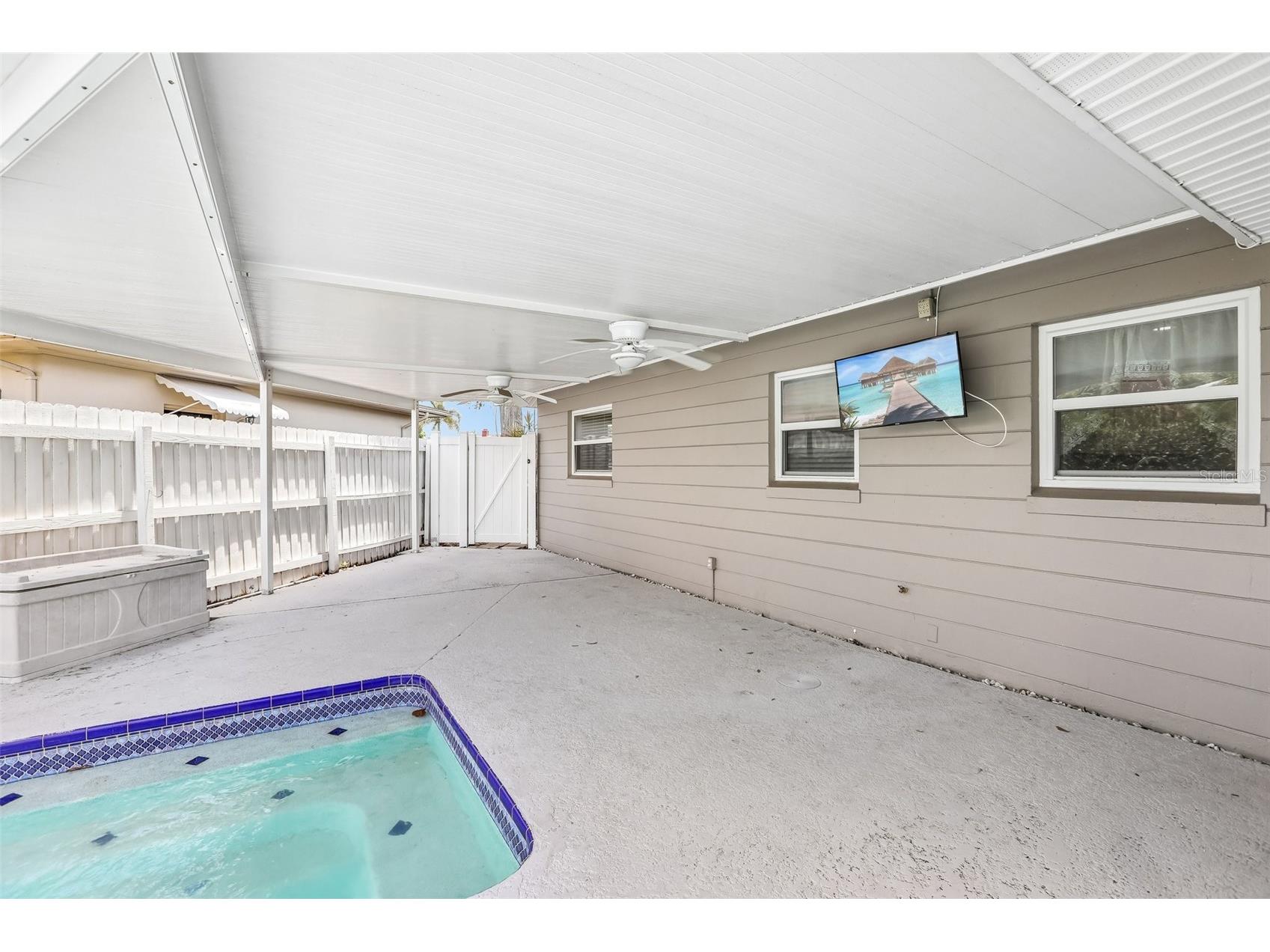 11589 64th Terrace Seminole FL 33772 TB8508133 image4