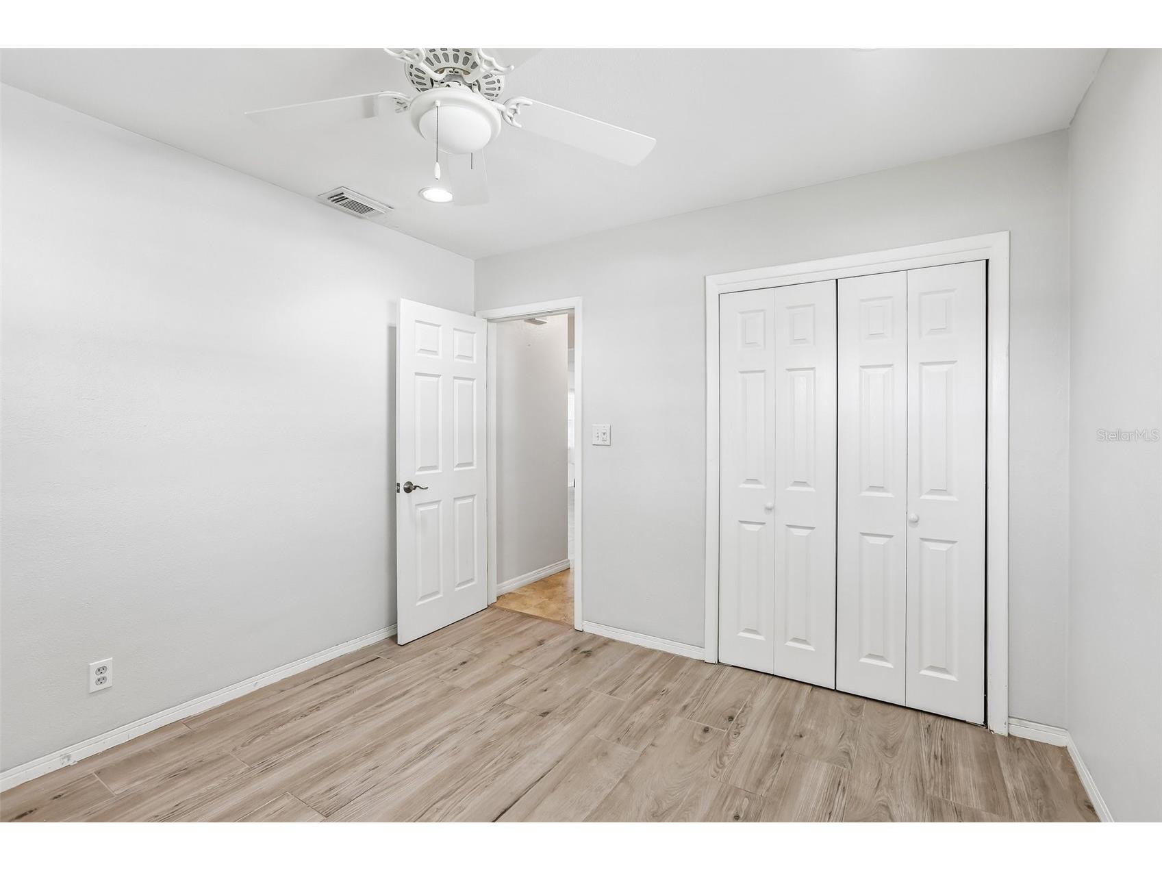11589 64th Terrace Seminole FL 33772 TB8508133 image5