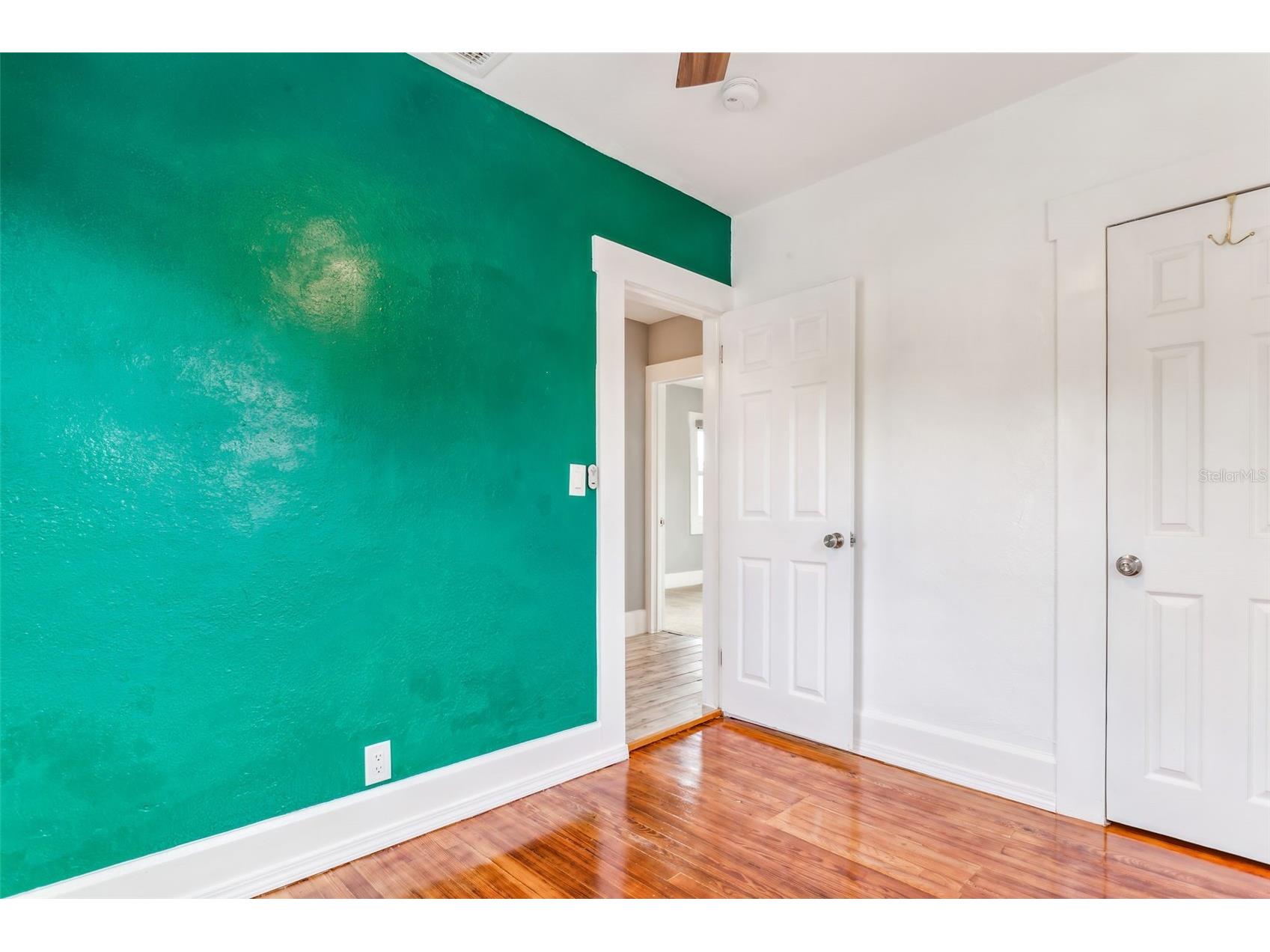 1159 35th Avenue N Saint Petersburg FL 33704 TB8472677 image18