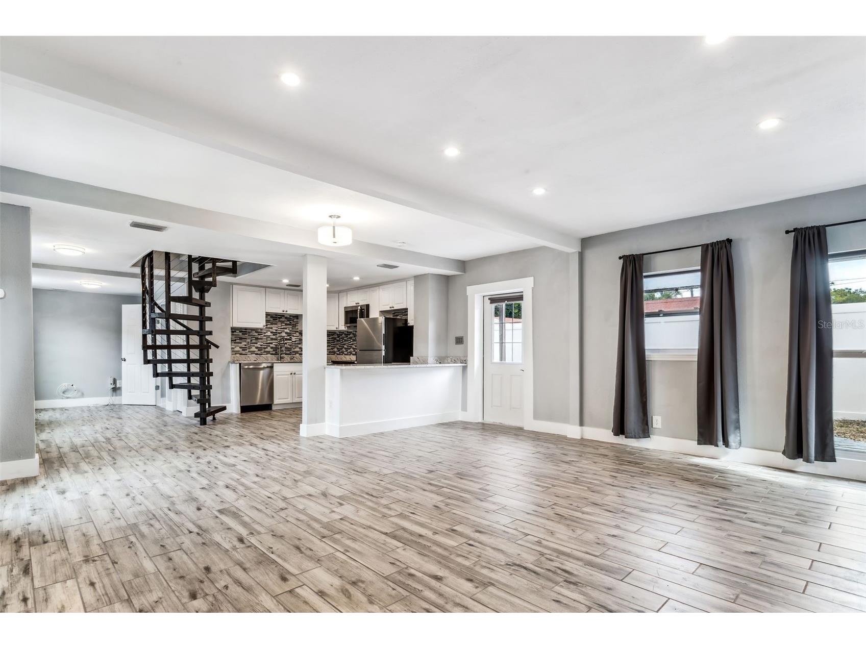 1159 35th Avenue N Saint Petersburg FL 33704 TB8472677 image6