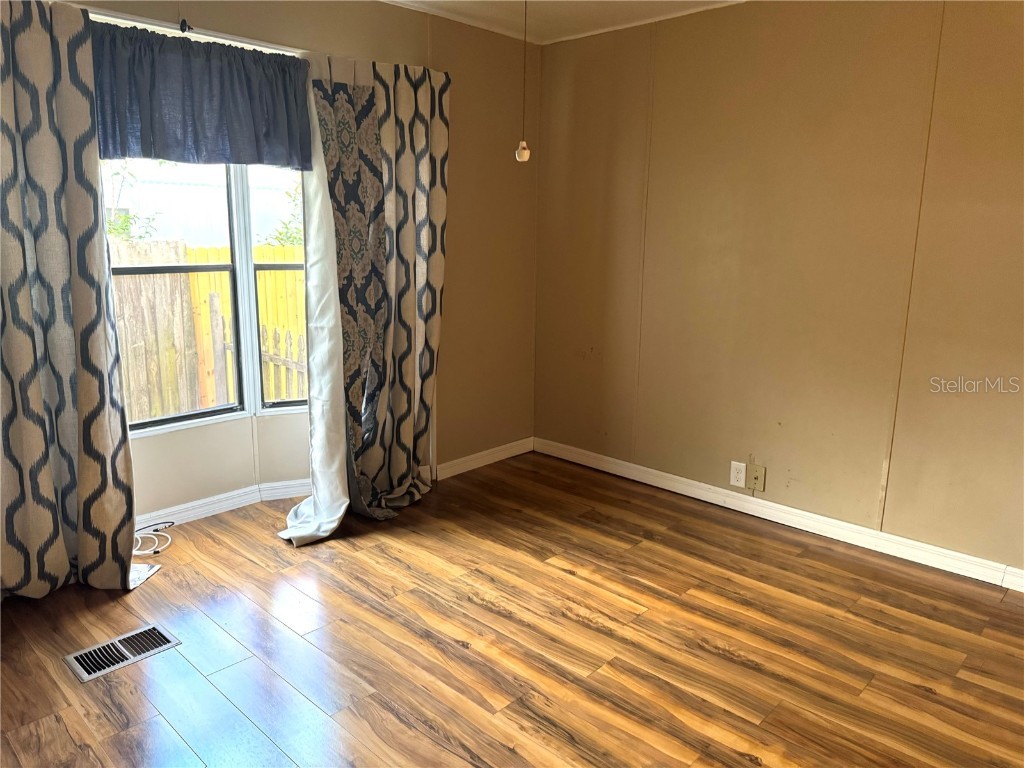 1159 Cr-482c #1 Lake Panasoffkee FL 33538 TB8321252 image16