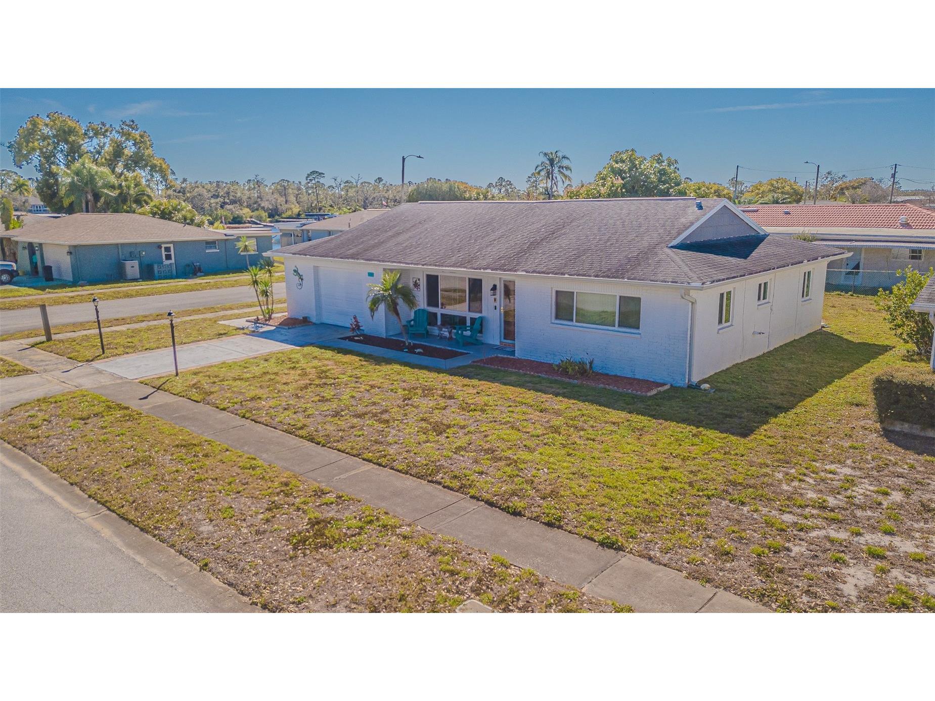 1159 Fernwood Drive Holiday FL 34690 TB8466585 image2
