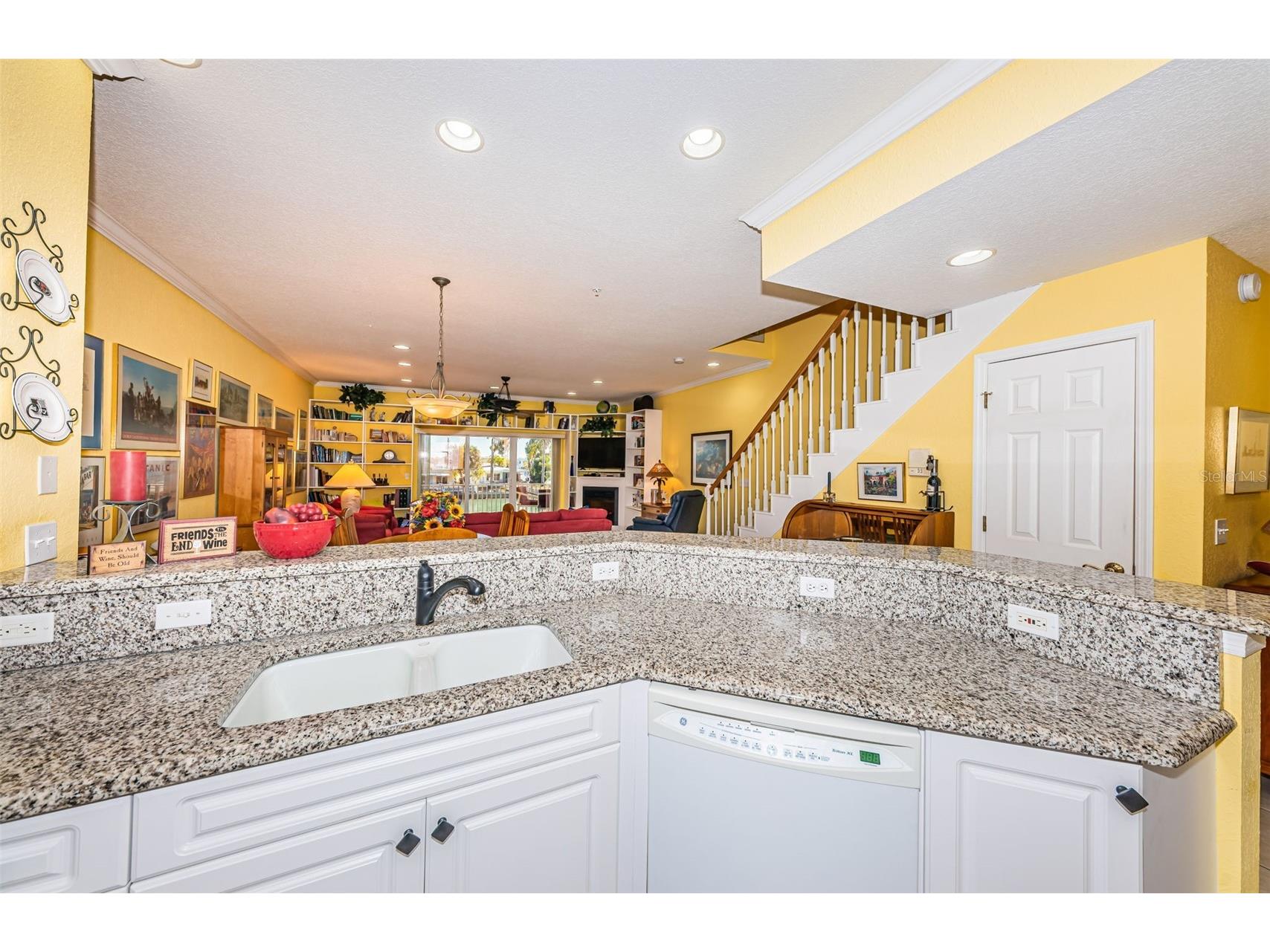 11595 Gulf Boulevard #108 Saint Petersburg FL 33706 TB8471756 image13