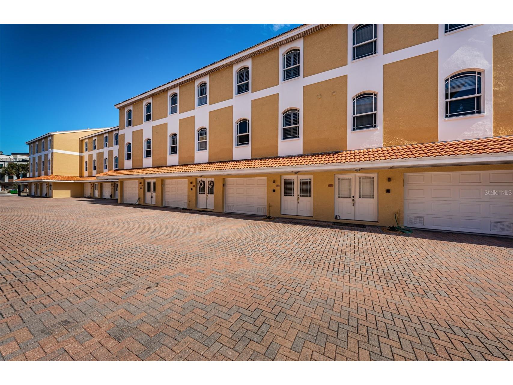 11595 Gulf Boulevard #108 Saint Petersburg FL 33706 TB8471756 image2