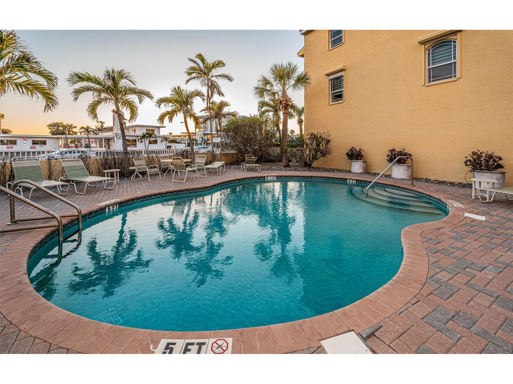 11595 Gulf Boulevard #108 Saint Petersburg FL 33706 TB8471756 image45