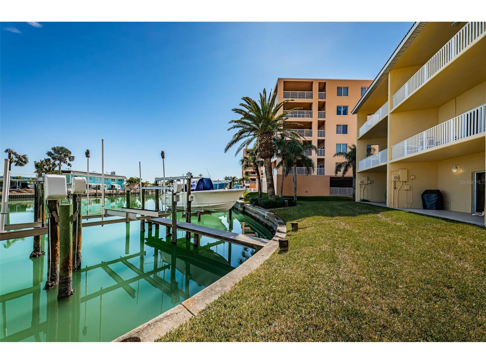 11595 Gulf Boulevard #108 Saint Petersburg FL 33706 TB8471756 image48