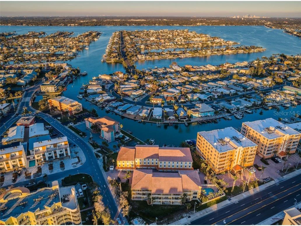 11595 Gulf Boulevard #6 Treasure Island FL 33706 - BOCA CIEGA BAY TB8357384 image3