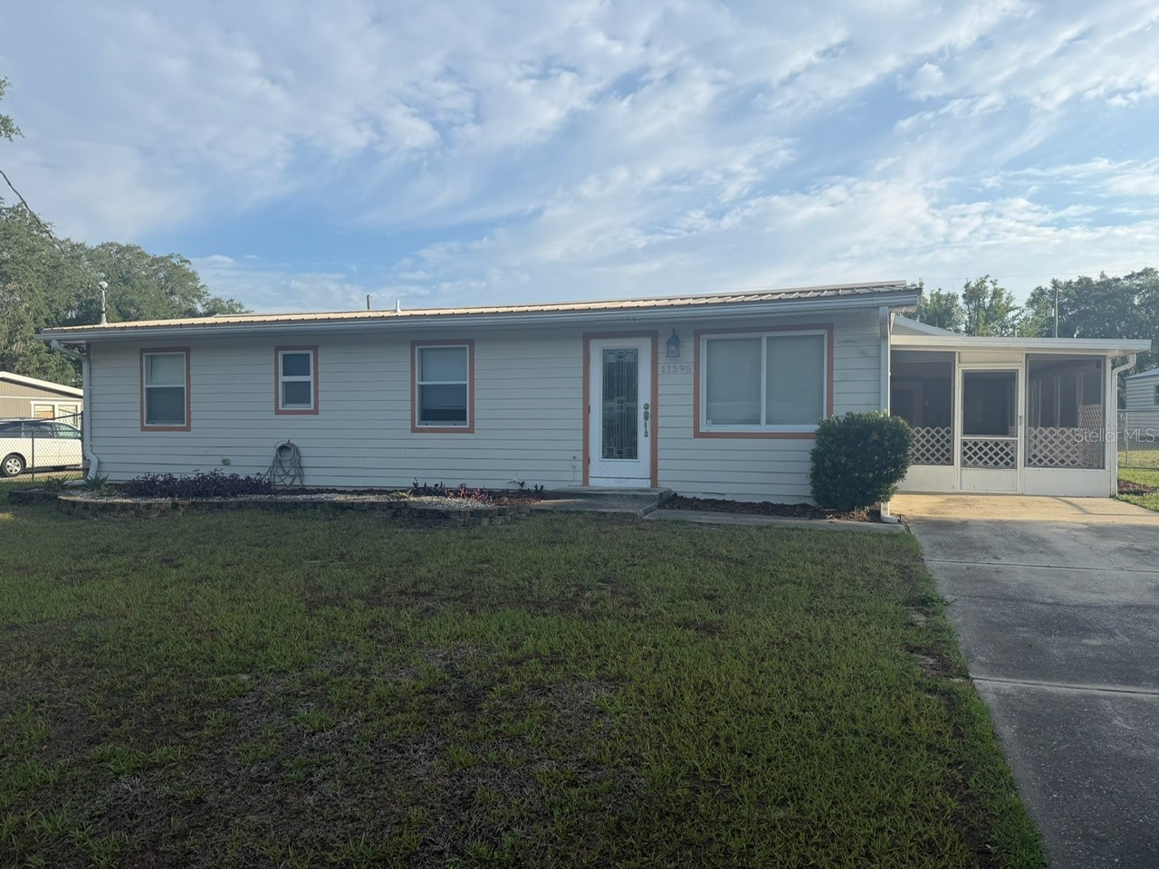 11595 SE 129th Place Ocklawaha FL 32179 OM725488 image1