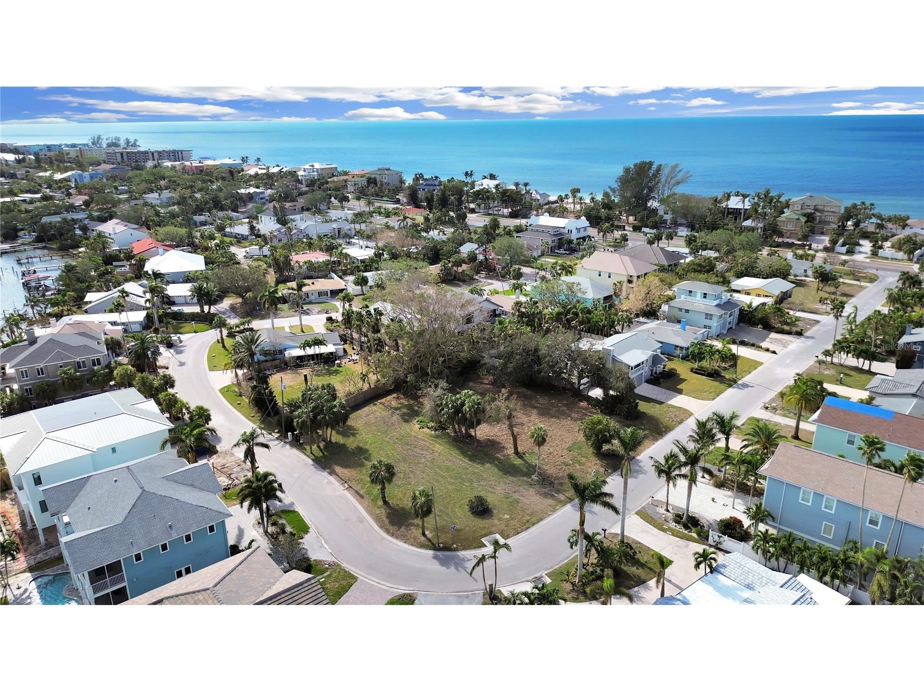 116 6th Street Belleair Beach FL 33786 TB8463713 image1