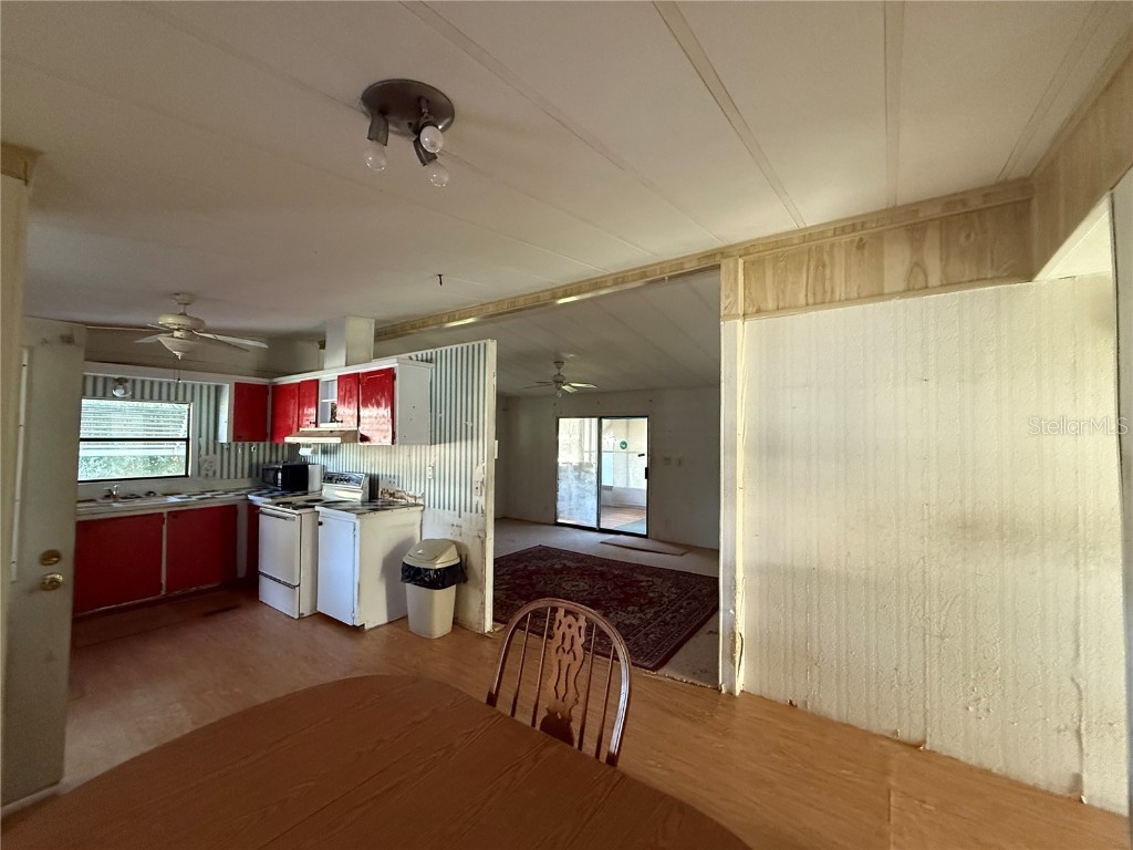 116 Cypress Road Wildwood FL 34785 - LAKE OKAHUMPKA G5101054 image5