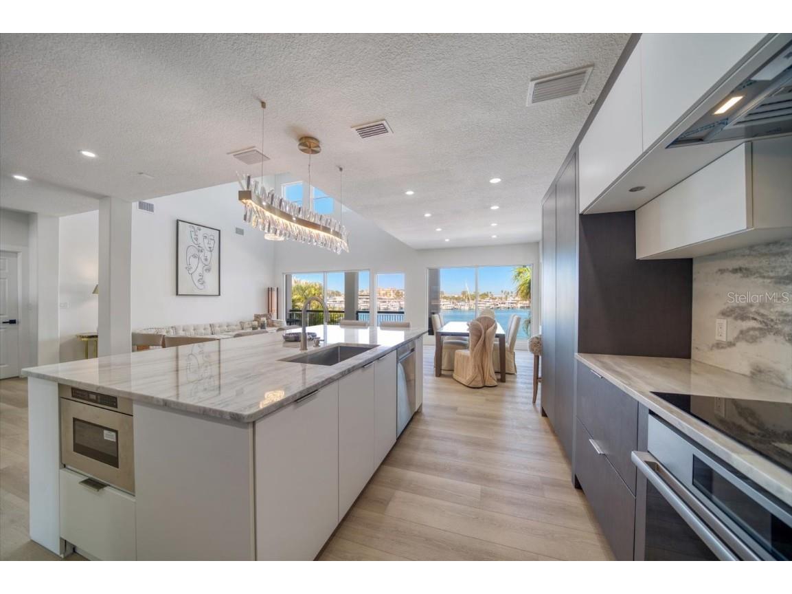 116 Devon Drive Clearwater Beach FL 33767 - CLEARWATER MARINA TB8414077 image14